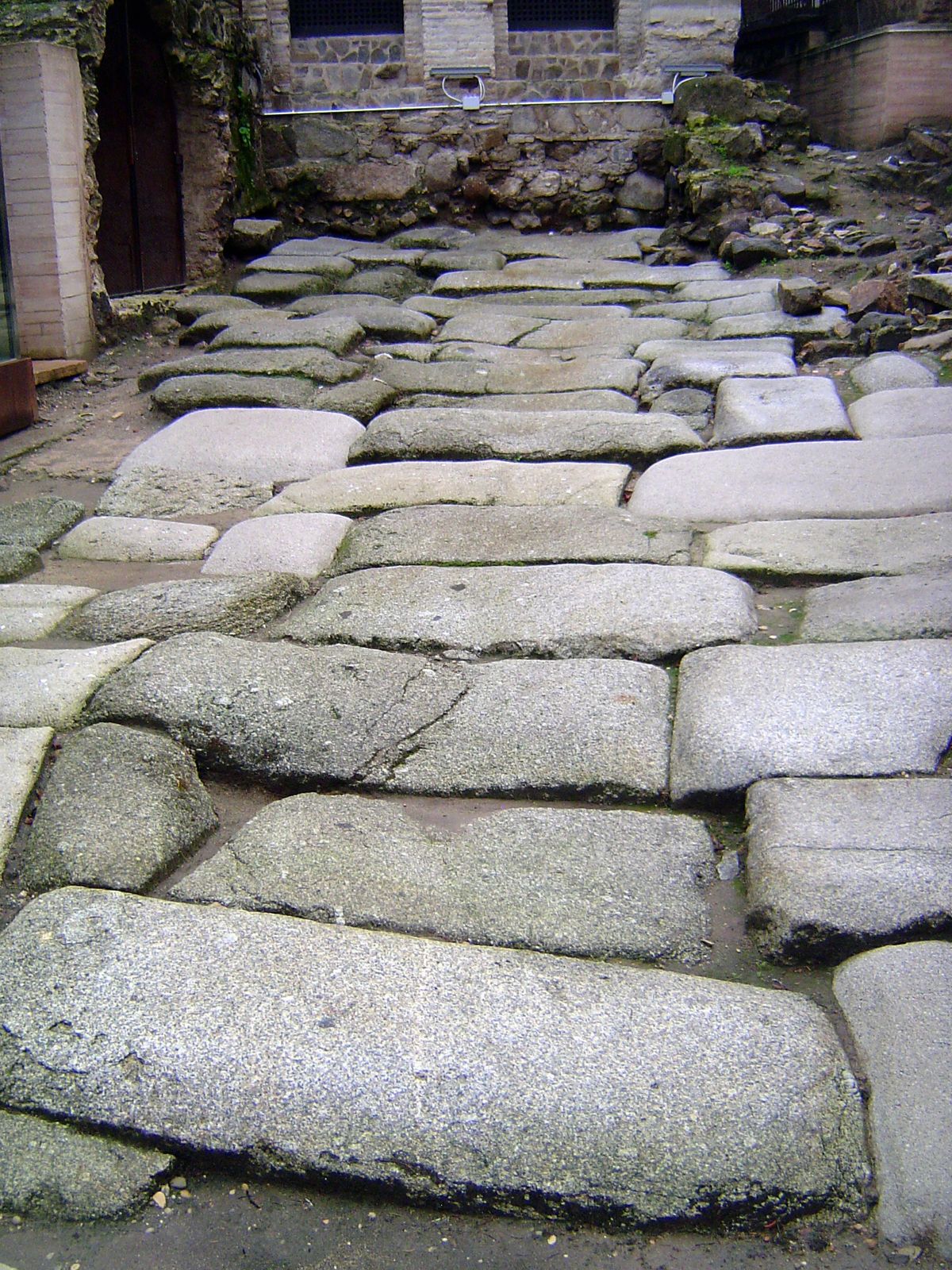 A bit of old road runs uphill from the old gate smack into the base of a former mosque, the Mezquita Cristo de la Luz.