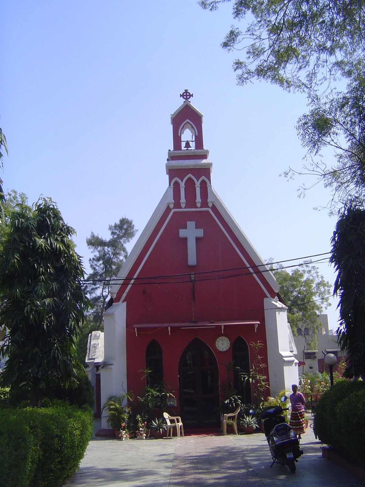 Here, in the old British administrative district, is the Church of the Epiphany, consecrated by the Bishop of Calcutta in 1866.