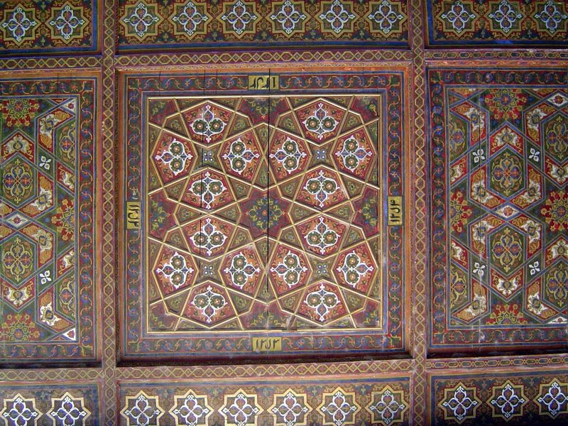 Iwan ceiling.
