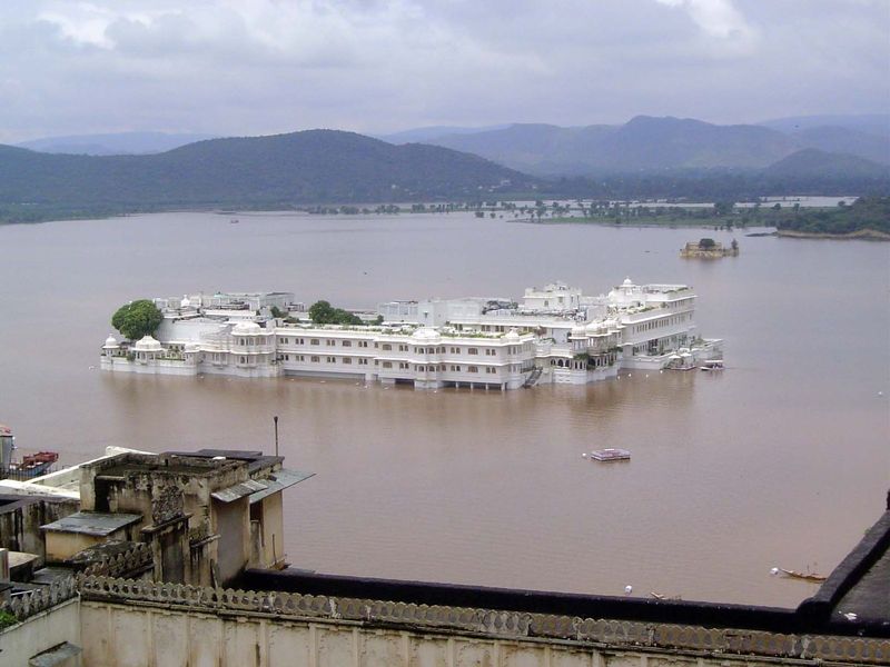 The lakeward view is over the famous Jag Niwas, or Lake Palace, now a hotel run by the Taj chain. The lake is very shallow, and a week befor