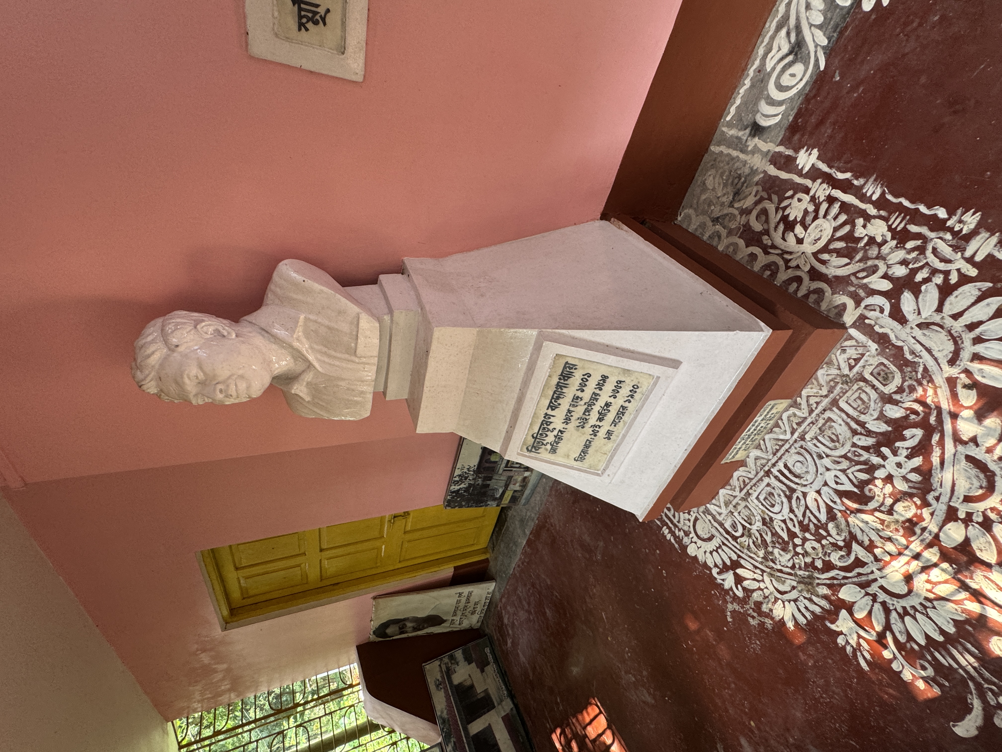 There's a bust of his grandson, who supported his family by teaching at a Gopalnagar high school still in business.