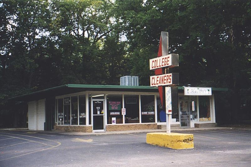 Other box-shops popped up on other arterial roads. This classic from 1955 survived until sometime after 2000, when it became a liquor store.