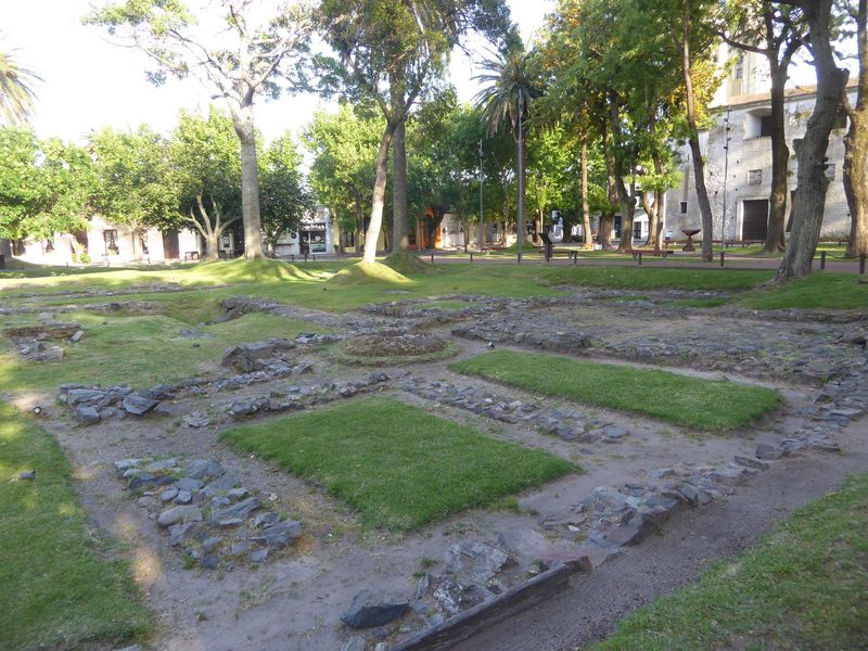 The Plaza de Armas includes the foundations of the governor's palace, as well as the town's church.