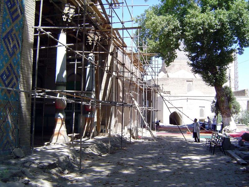 The madrasa is in the background; here in the foreground is a summer mosque, built between 1909 and 1921 by Abdel-Hafiz Jalilov.