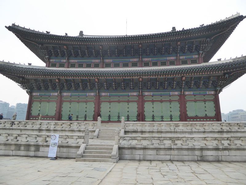 The throne hall seen from the north side.