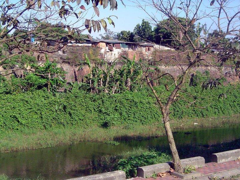 The citadel is roughly square, with an outer wall about 6 miles long.