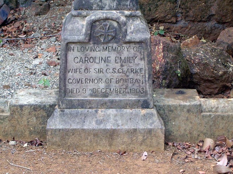 The simple inscription.