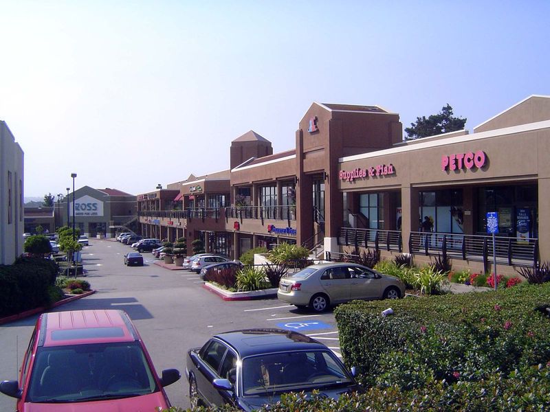 A few blocks farther north is this shopping center, which began life in the 1950s as GET, Government Employees Together. The gimmick was tha