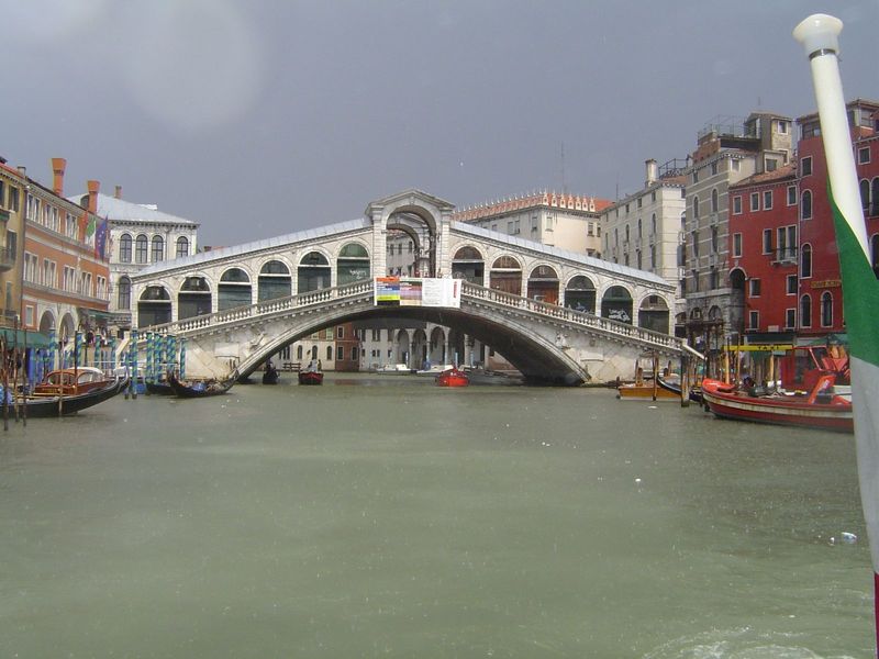 Midway along its two-mile-length is the Ponte di Rialto, the "Deep River Bridge." The canal, about 15 feet deep, is only deep in comparison 