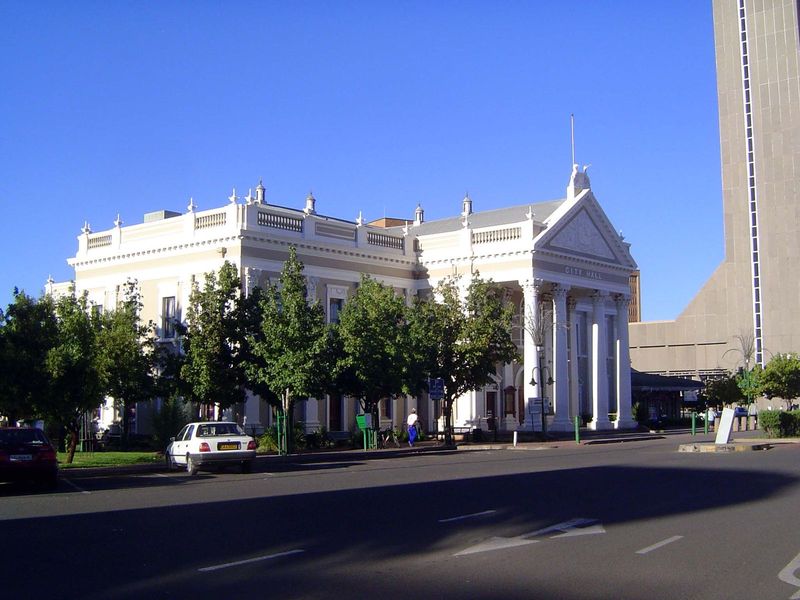 The city hall, from 1899.
