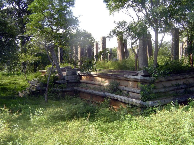 Here's the same building in glorious ruin.