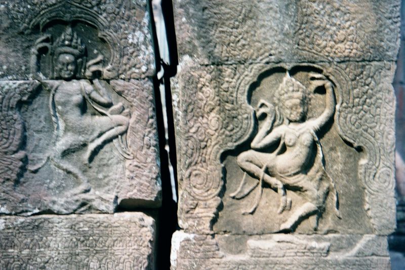 Apsaras dance the house down.