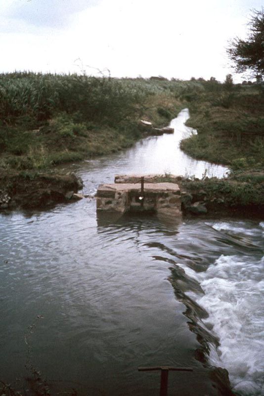 The Ghod Project, east of Pune on a left-bank tributary of the Bhima. A Maharashtra committee in 1981 found that half the nominally irrigate