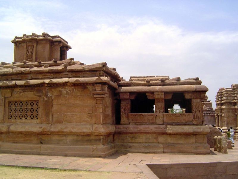 The second, inaccessible, story consists of a shrine elevating its deity, possibly Surya, closer to the sky. The lower level contained a shr
