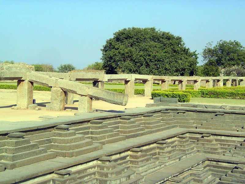Just to the north of that tank is the so-called stepped tank, shown here with the same channel or aqueduct. There are many stepped tanks in 