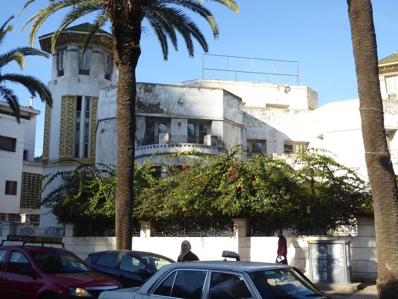 Some Europeans during the French period lived in grand villas. Here, on Rue d'Alger near Sacré Coeur, is a house by the prolific Marius Boye