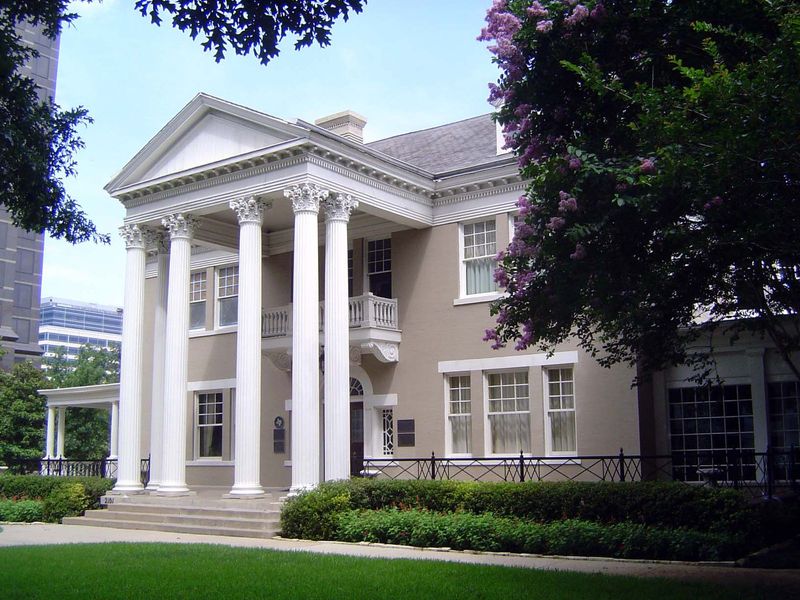 The Belo House was built for the owner of The Dallas Morning News. No longer a residence, it's the only former residence surviving on Ross A