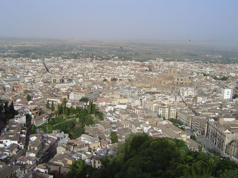 Now we're looking down from the tip of the ridge to the modern city; in the center-right is the tawny cathedral, where Ferdinand and Isabell