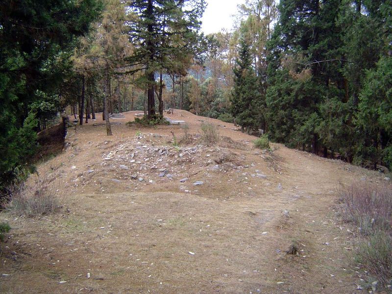 But of course: a British cemetery, in fact the cemetery of the headquarters of the Eastern Command, which was located here in Nainital.