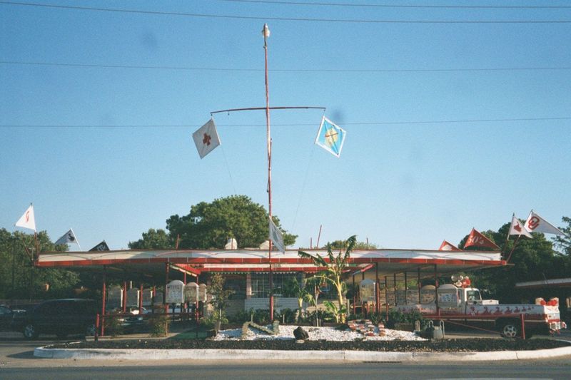 A genuine '50s drive-in. The interesting story is that it used to be part of the Sonic chain. When fees went up, the owner bailed. Sonic pun