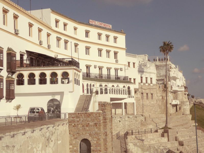 It opened in 1865 and has a fine but completely unprotected view of the harbor.