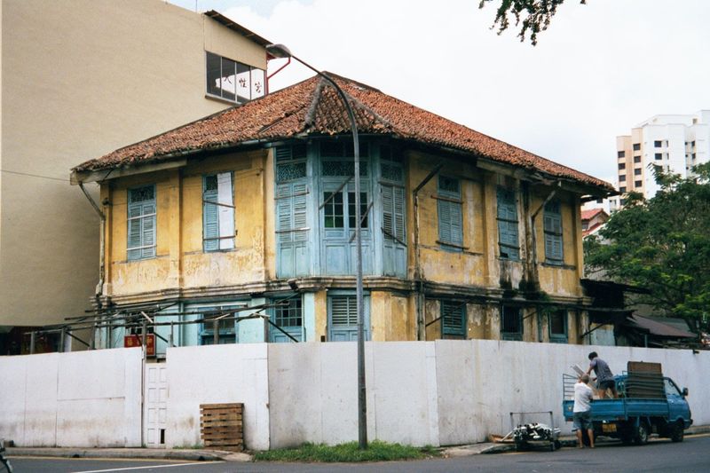 The excellent condition of most surviving colonial structures hints at the heritage boom that makes a building like this a prime investment.