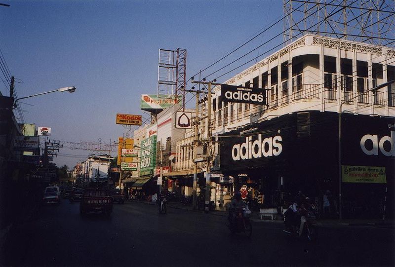 The big boys are here, too: Adidas, Fuji, and sharp eyes! Pizza Hut.