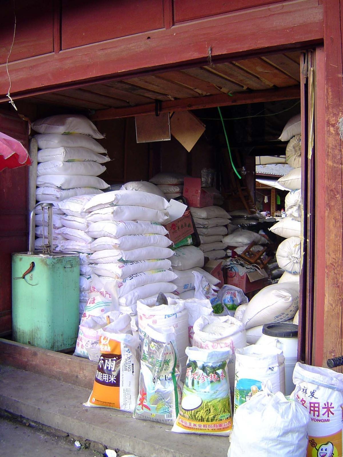 The town's not just for tourists, though: at the downstream edge there's a real market, for residents.