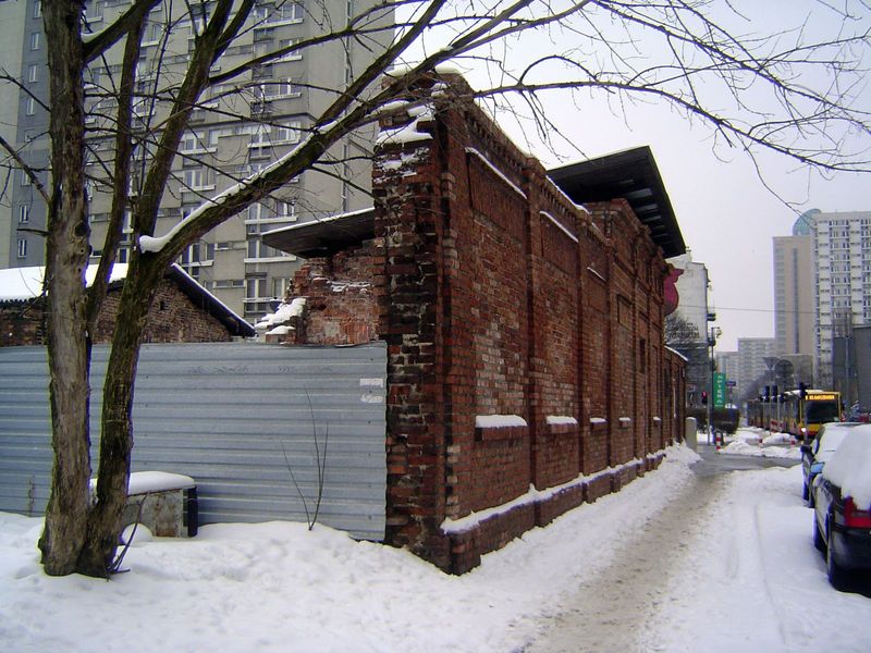 More evocative: the ghetto wall at the corner of Grzybowska and Zelazna. The ghetto was more than a mile square, though its boundaries were 