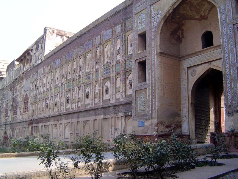 The decoration was begun by Jahangir, though Shah Jahan saw it finished.