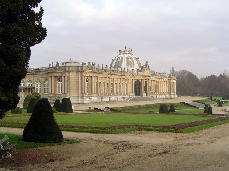 The Palace of the Colonies stood at the edge of the 500-acre Tervuren Park, once attached to a royal chateau. The chateau itself burned in 1