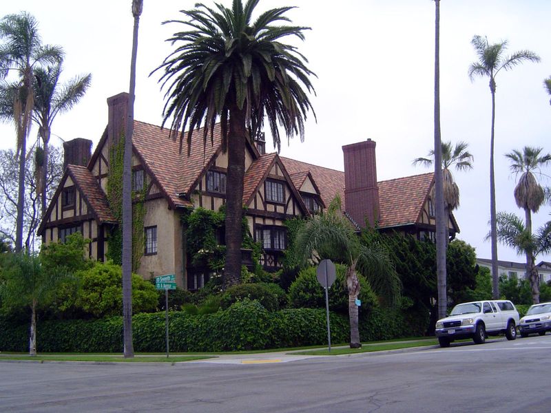 The town of Coronado itself fills a grid running from A to J and 1st to 10th. Some of the houses are massive.