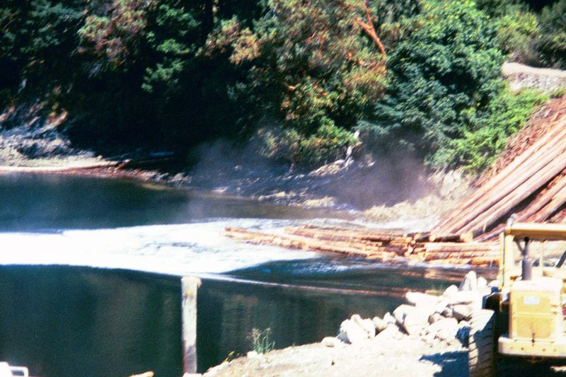 Ka-splash.