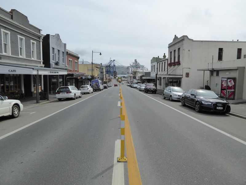 George Street as it approaches the docks.