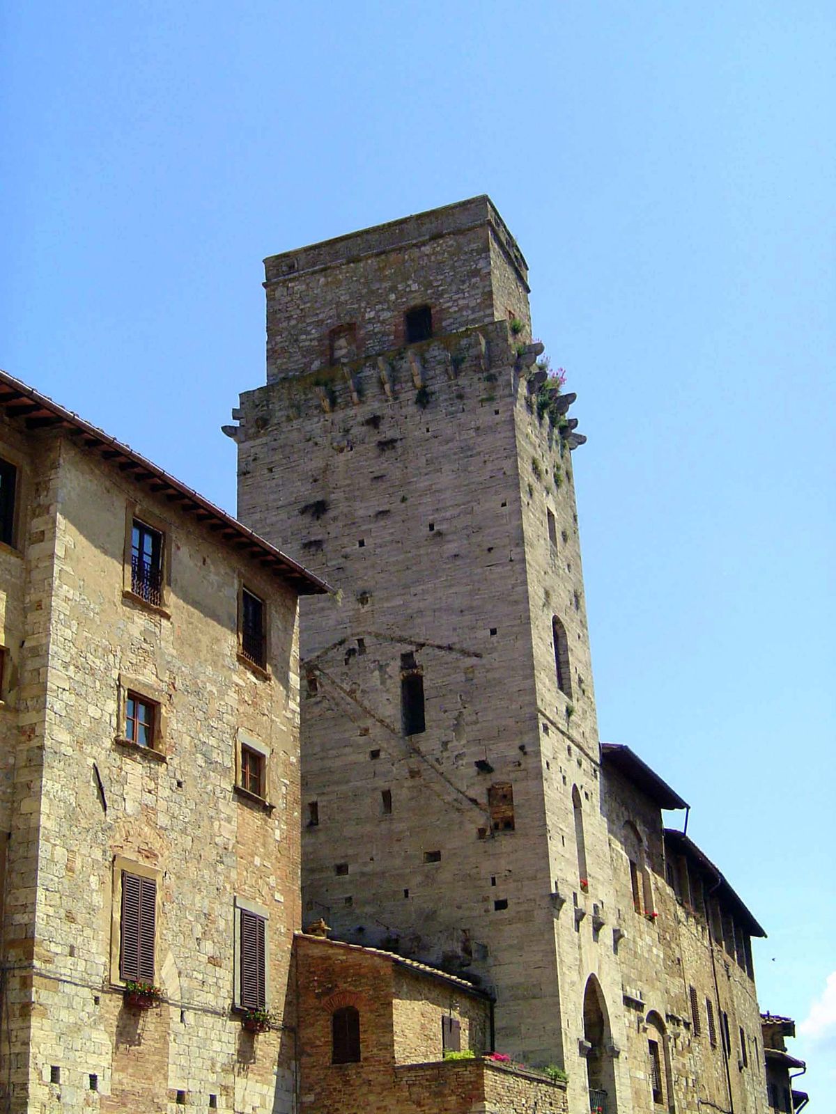 The Devil's Tower and Palace of Cortes. The external holes supported stairs or walkways, some linking towers to each other.