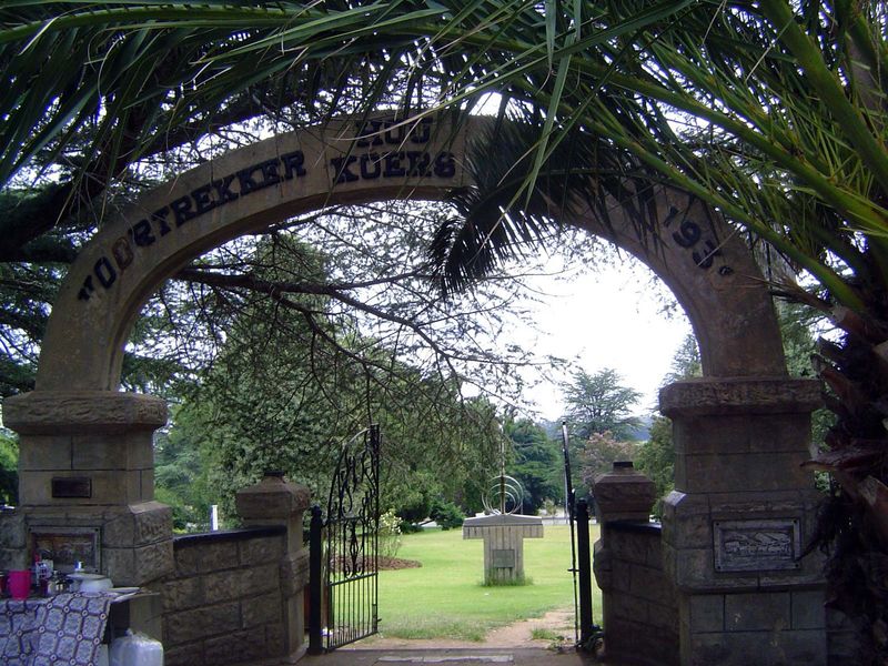 The town park commemorates the pioneers.