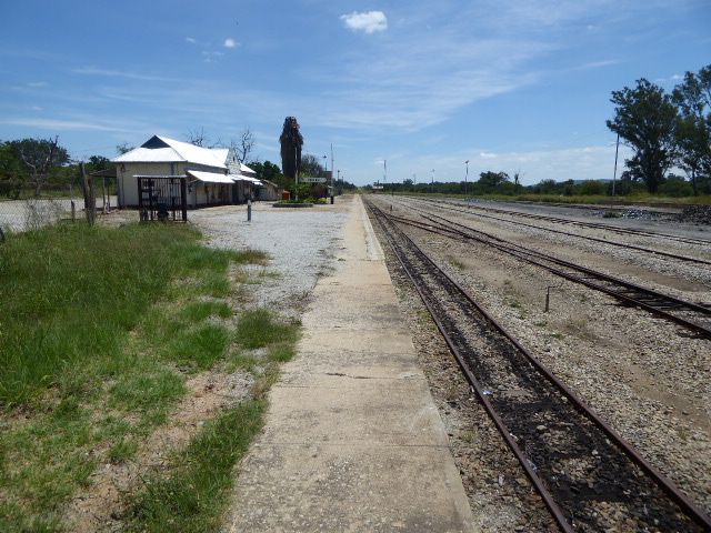Fort Victoria got a railroad in 1915, but it was only a spur from Gwelo, which is on the mainline from Bulawayo to Harare. That isolation wa