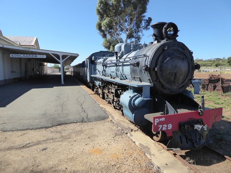 A narrow-gauge engine not going anywhere.