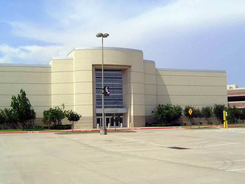 Problem child: this is Willow Bend, only a few miles from Stonebriar and targeting the upscale market. The empty space is a Lord & Taylor th