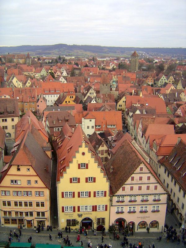 Wassily Kandinsky was here in 1901 and later wrote: "Following some good advice I visited Rothenburg...I felt as if some magic power had tra