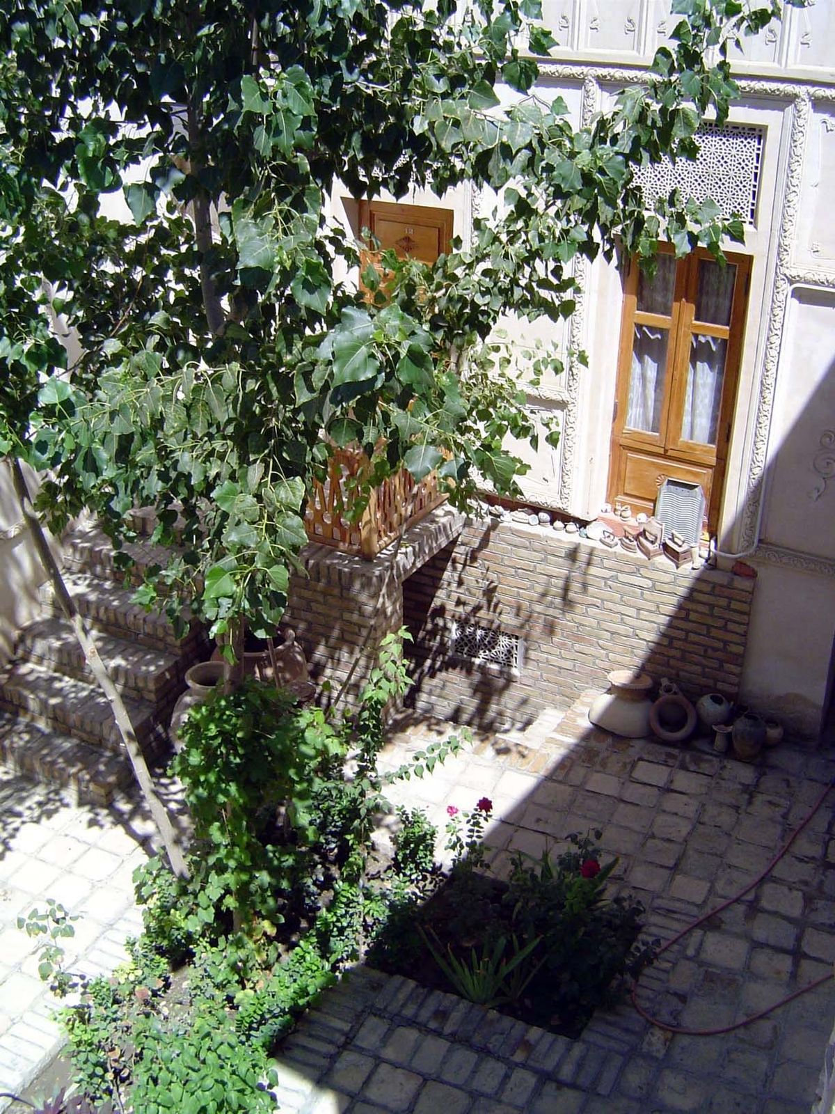 Still another courtyard, in this case of a house that's been converted to a B\&B.