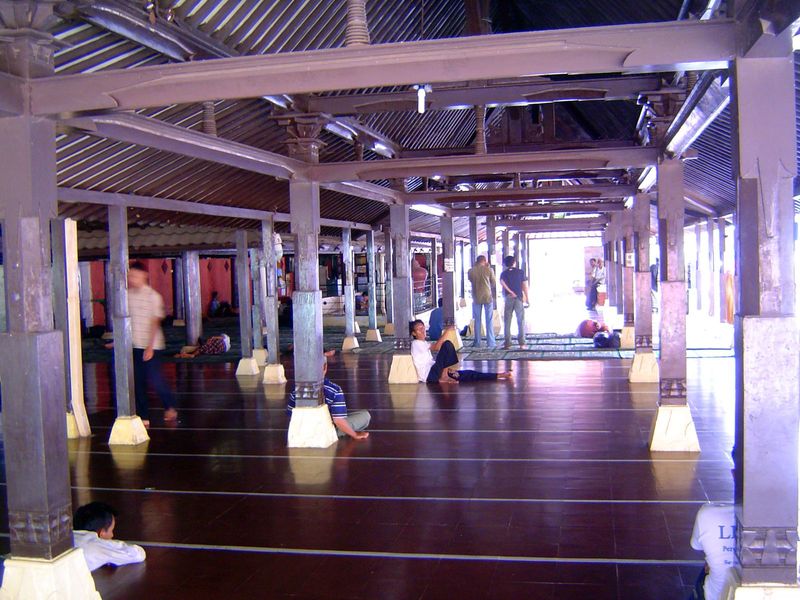 Just outside the palace is a much larger mosque, the Masjid Agung Sang Cipta Rasa. Like so many other mosques, it is a social and recreation
