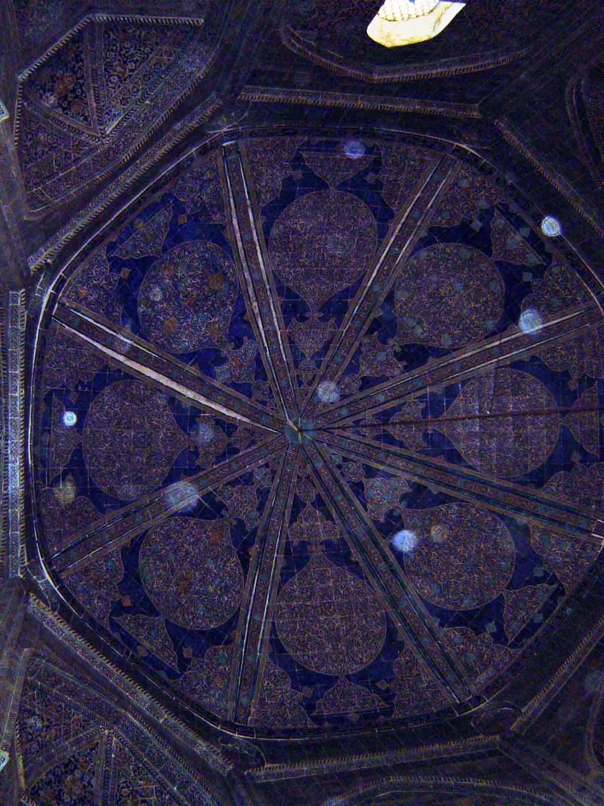 The interior of the cupola. The tilework is by the same Abdullah Djinn who decorated the Tash Hauli.