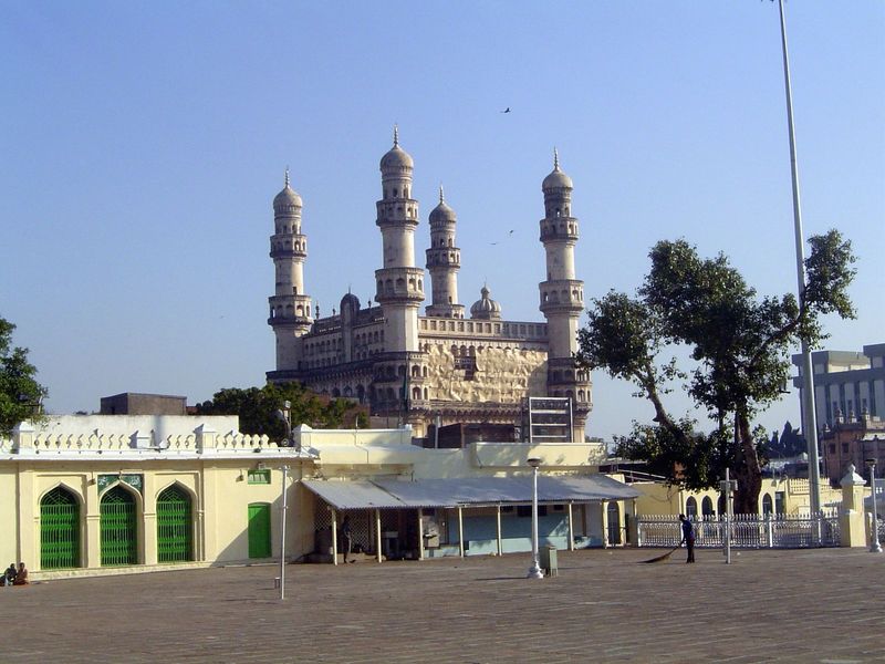 From the mosque towards Char Minar.