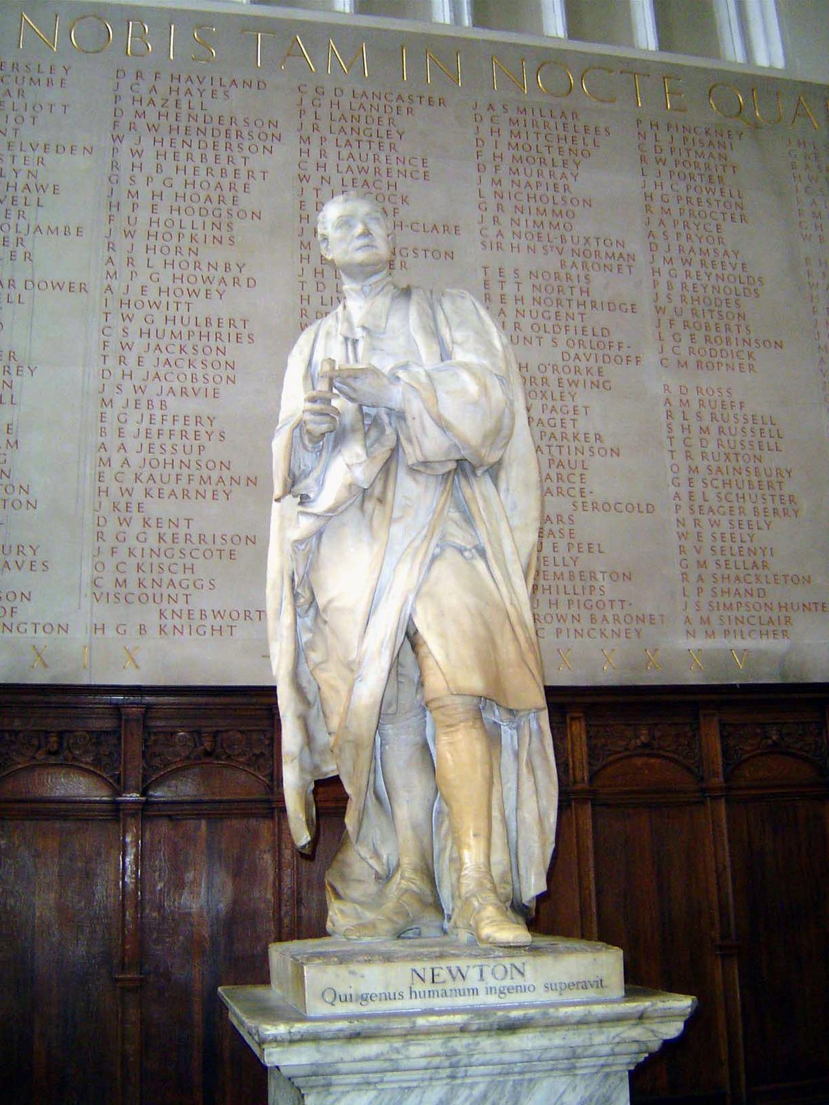 The chapel's anteroom has this statue of a calculating Isaac Newton.