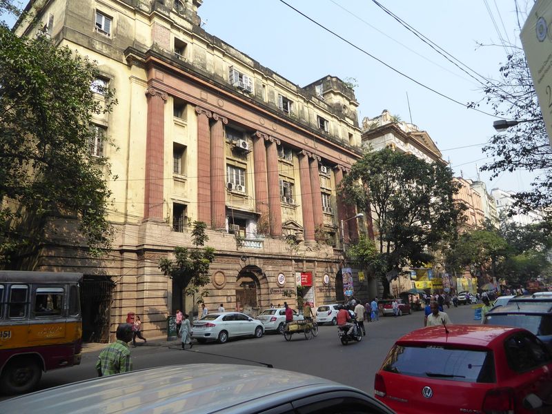 Do you like banks and such? Of course you don't. But there's a batch of them just north of the collectorate and up Clive Street. Oops! That 