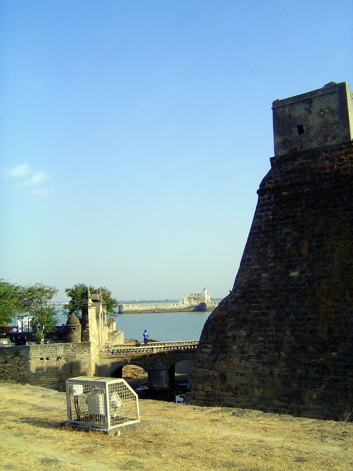 There is only one entrance to the fort, but there are two paths of approach, one by land seen here, and one by a jetty shown in the next pic