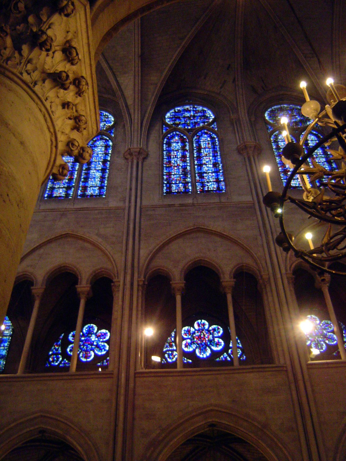 About 1750 all the glass, except in the roses, was replaced by clear glass to bring more daylight into the church. The pendulum has swung wi
