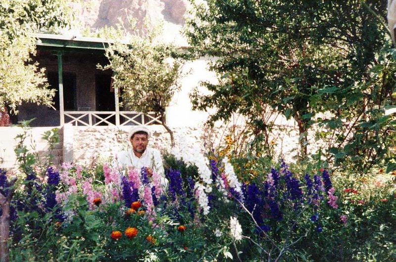 The venue was his choice. How many American men would choose to be photographed surrounded with flowers?