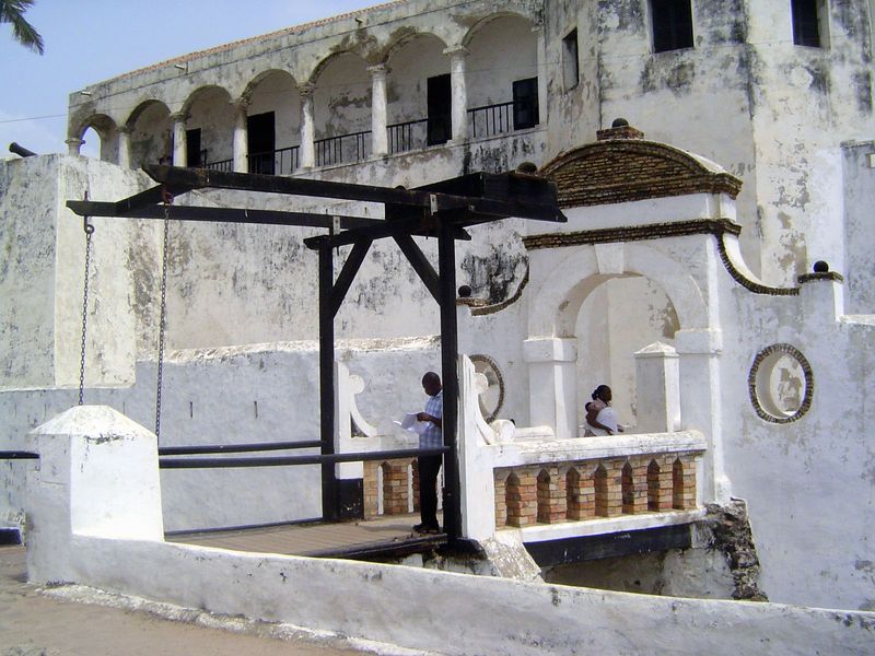 Entrance to the castle.
